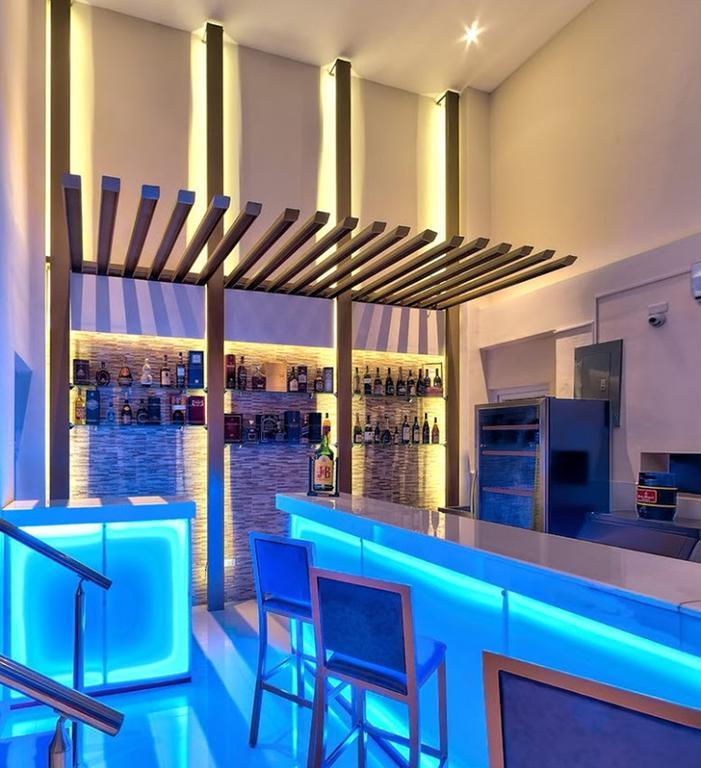 D Circle Hotel Μανίλα Εξωτερικό φωτογραφία