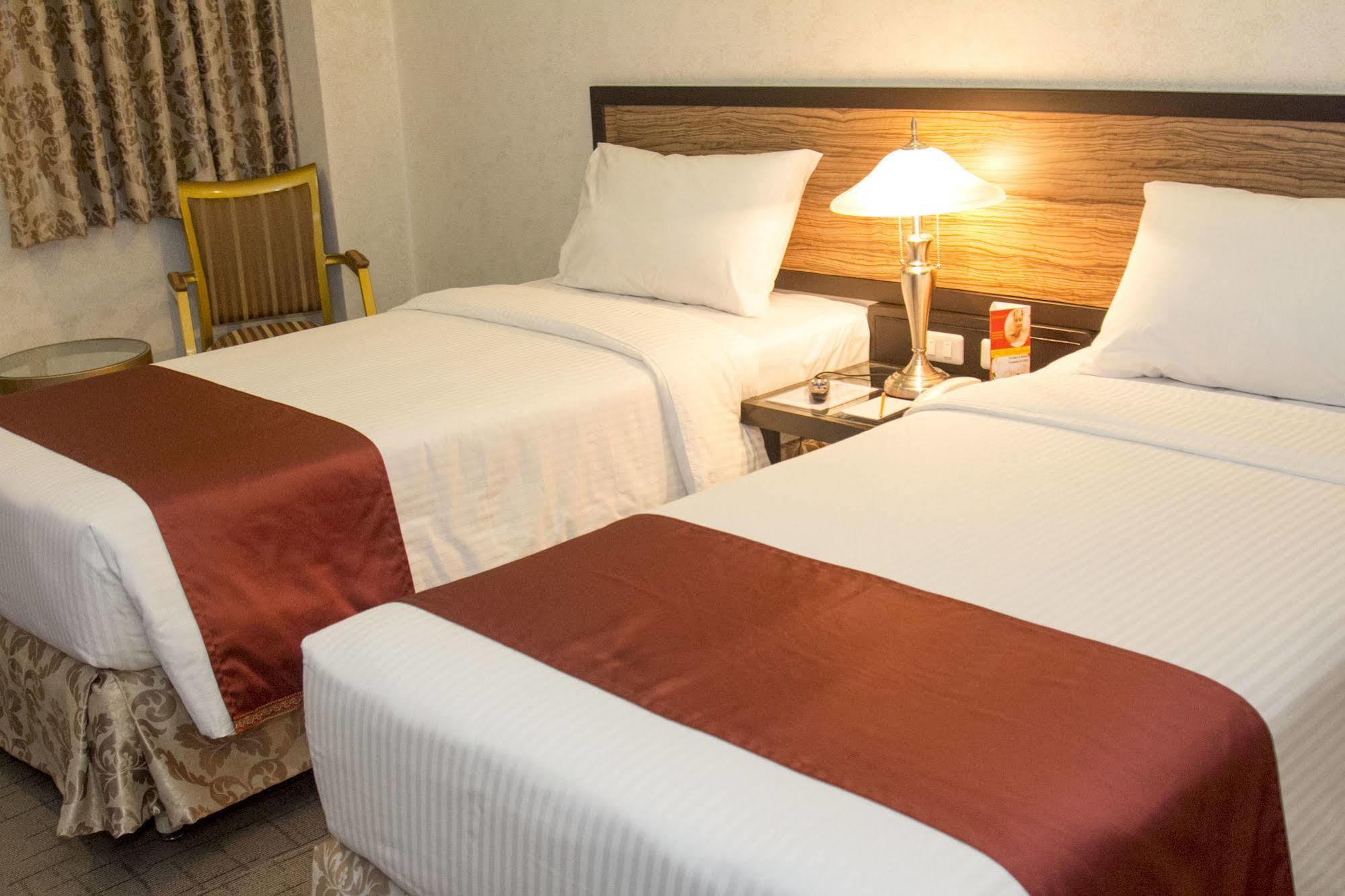 D Circle Hotel Μανίλα Εξωτερικό φωτογραφία