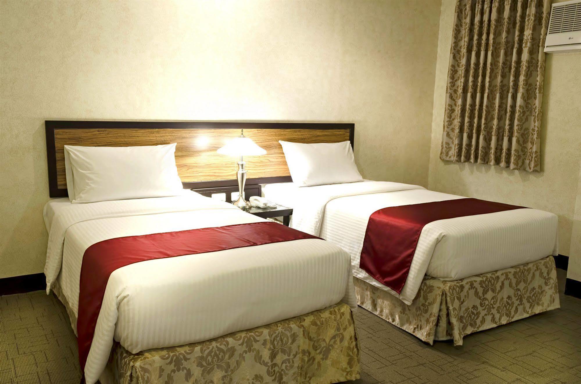 D Circle Hotel Μανίλα Εξωτερικό φωτογραφία