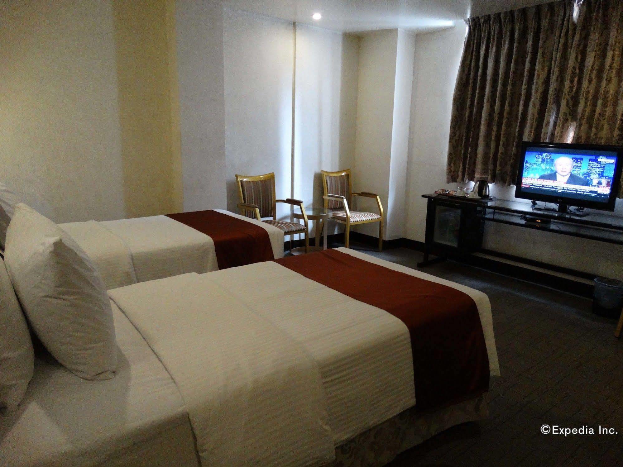 D Circle Hotel Μανίλα Εξωτερικό φωτογραφία