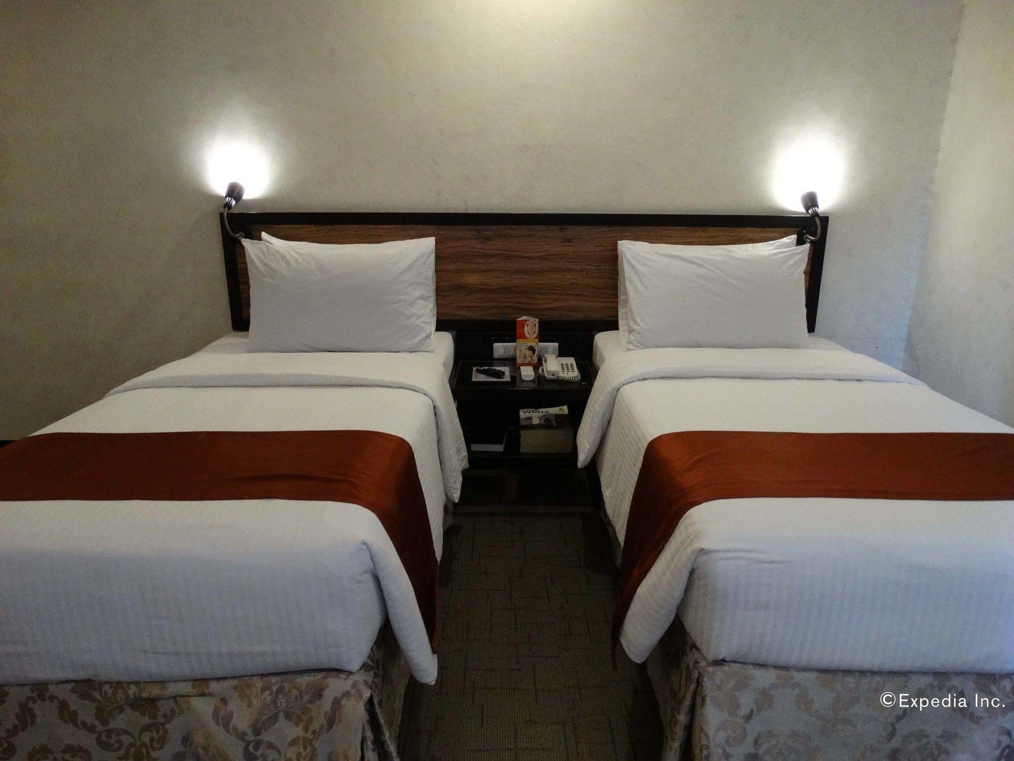 D Circle Hotel Μανίλα Εξωτερικό φωτογραφία