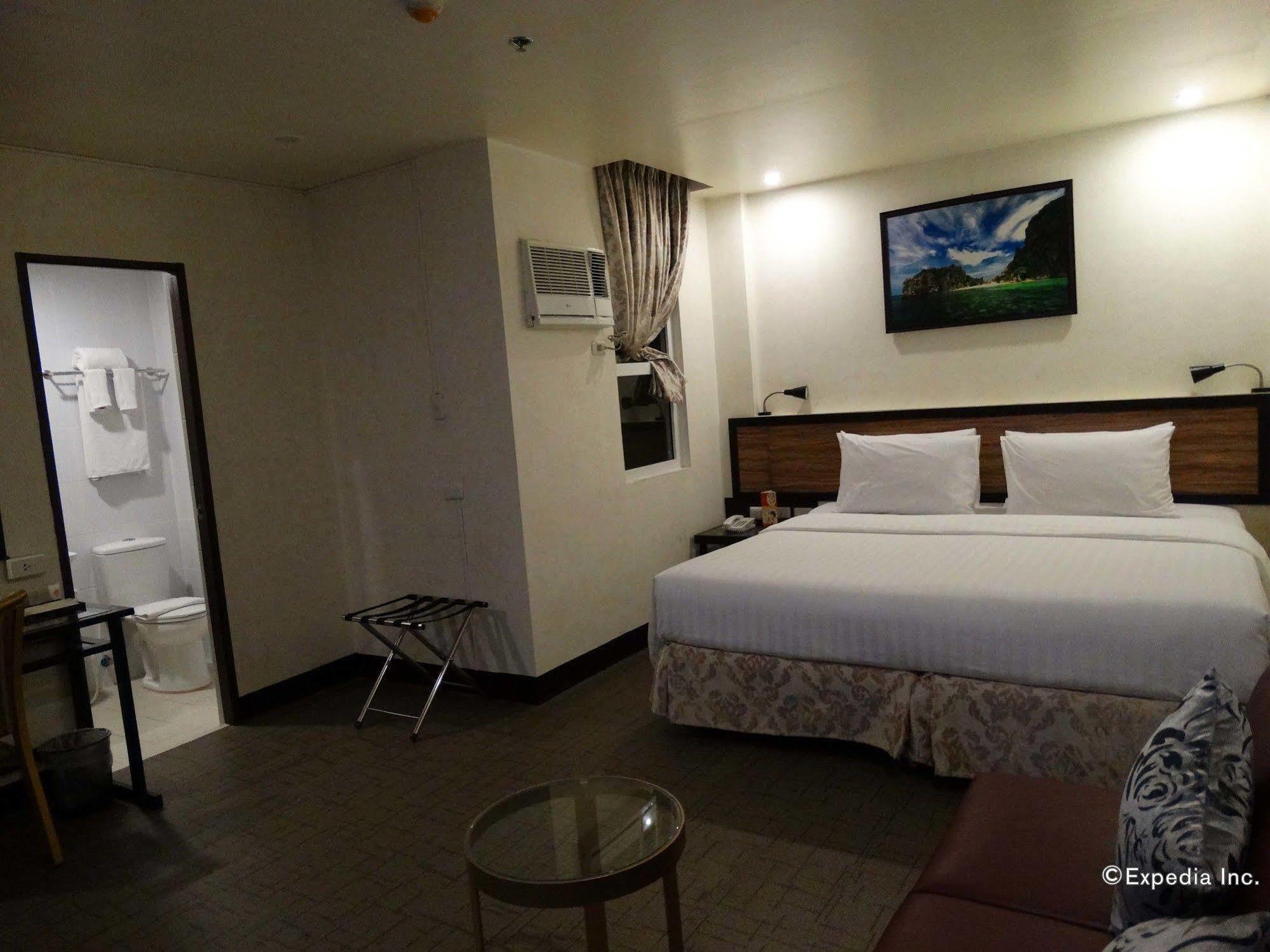 D Circle Hotel Μανίλα Εξωτερικό φωτογραφία