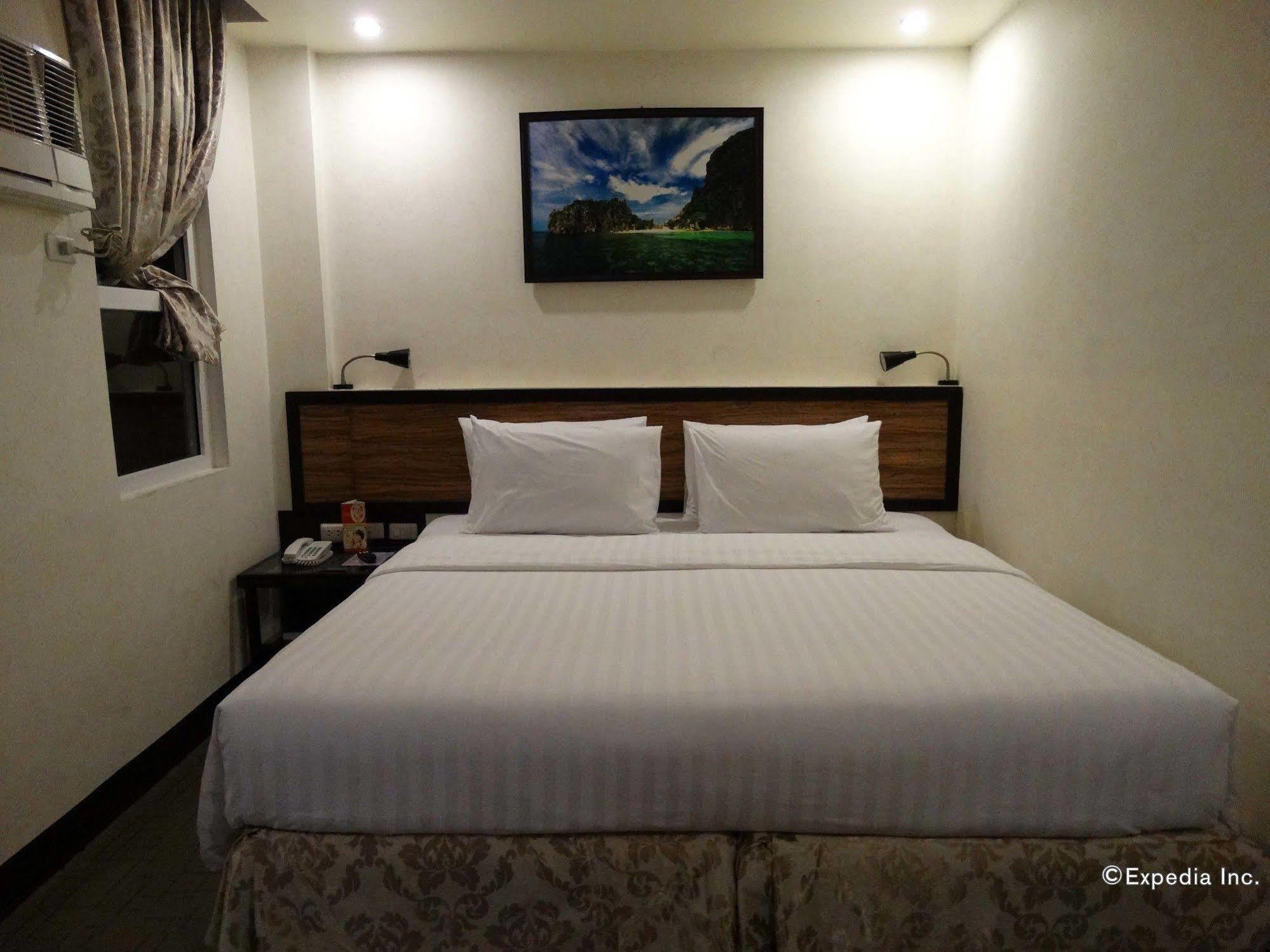 D Circle Hotel Μανίλα Εξωτερικό φωτογραφία