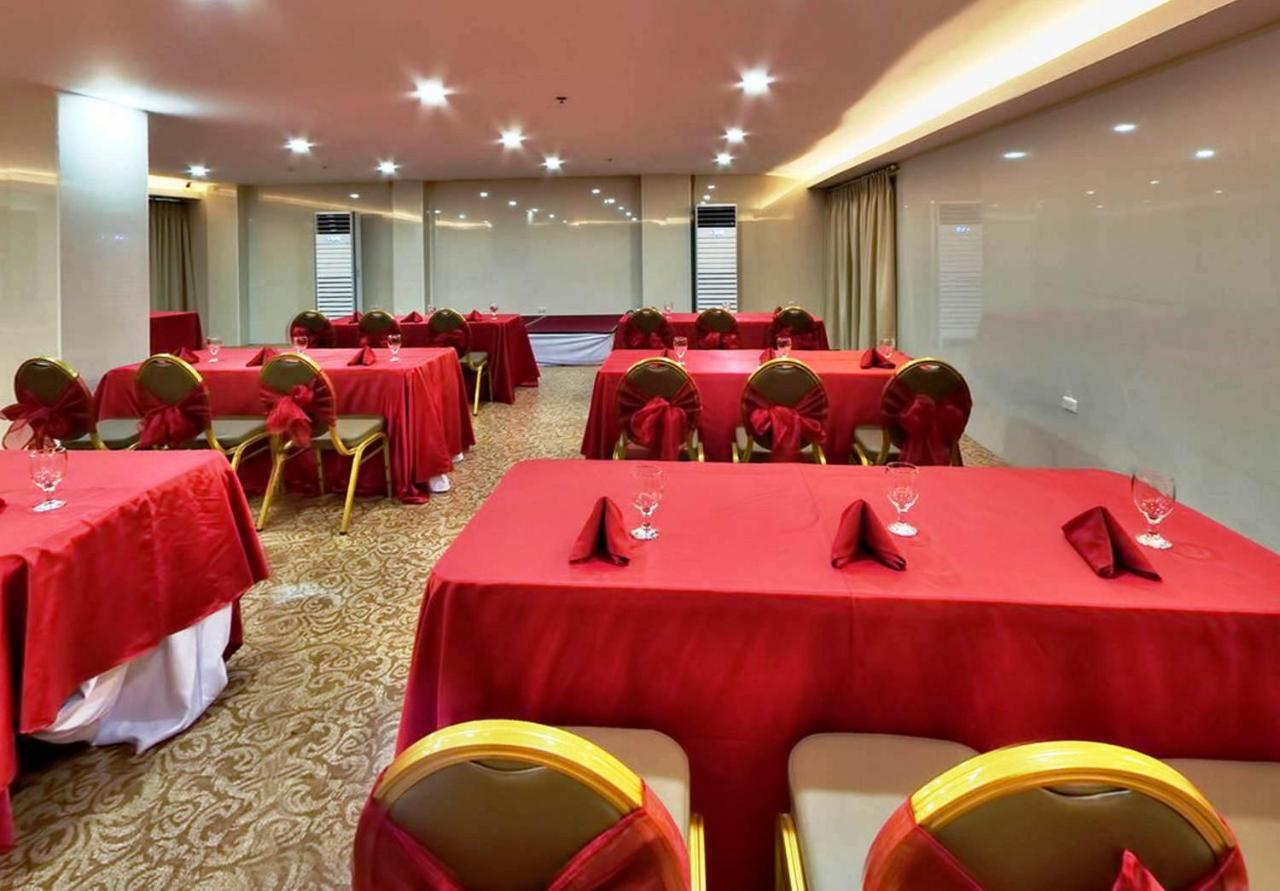 D Circle Hotel Μανίλα Εξωτερικό φωτογραφία